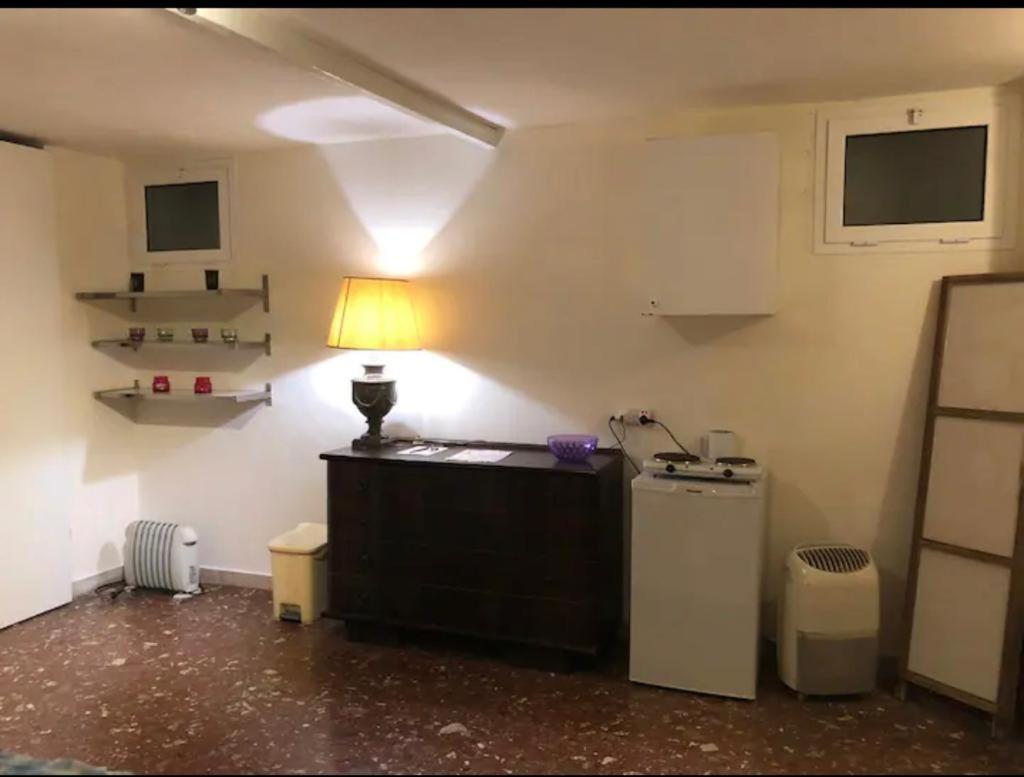 Ampio Monolocale Nel Cuore Della Citta Rom Exteriör bild